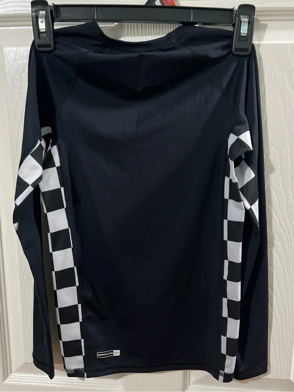 Quiksilver Arch This LS Youth Long Sleeve UPF 50 Rash guard. Unisex size M-12.